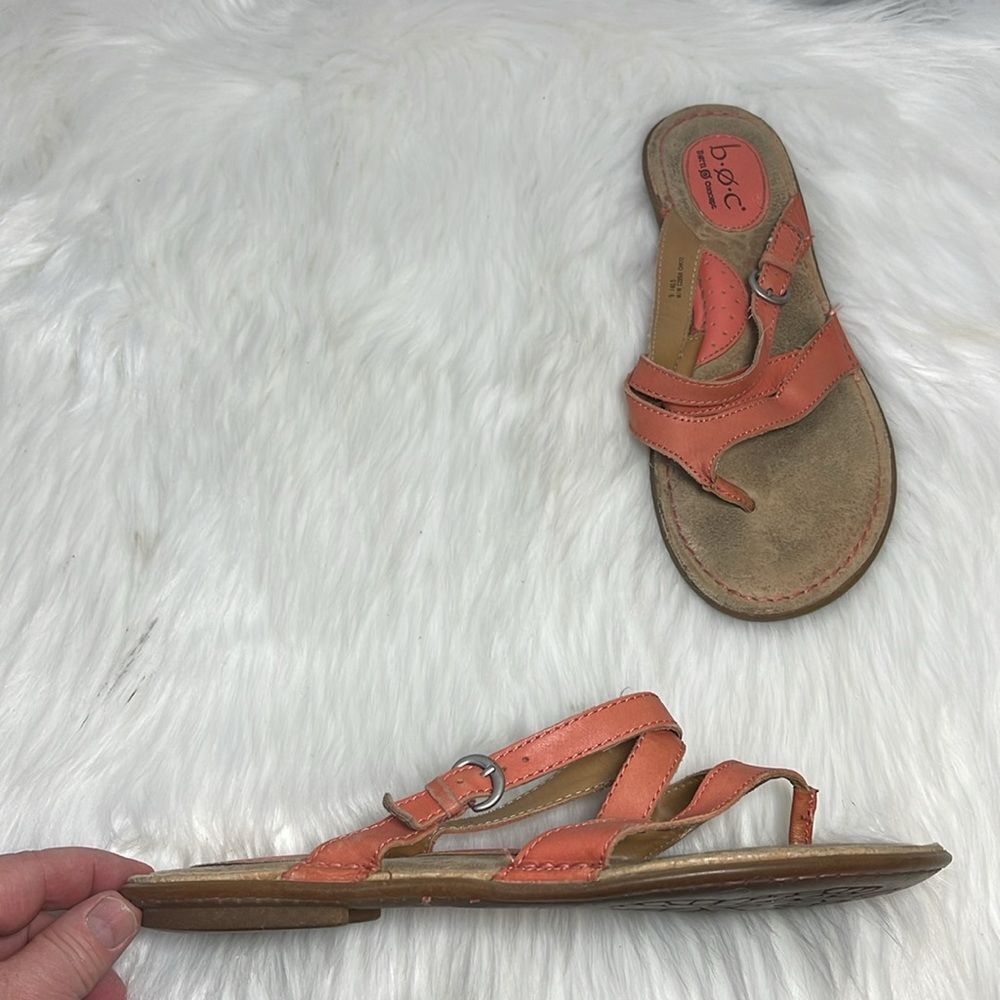 Born BOC Coral Leather Strappy Slide Thong Sandals Sz 9